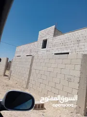  3 بيت البيع خلف سوق المركزي