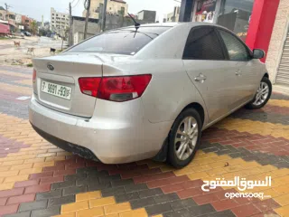  2 كيا فورتي 2012 فتحة سقف ماطور 1600 اوتوماتيك نخب