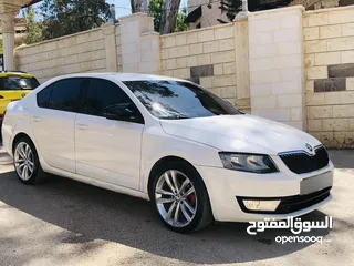  4 اوكتافيا 2016