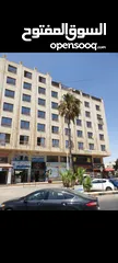  1 مكاتب استثمارية مؤجرة للبيع بسعر حرق