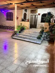  1 بيت مستقل للبيع