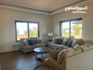  7 فيلا - مزرعة مميزة للبيع في السلط