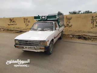  3 تويوتا هايلوكس غمارة