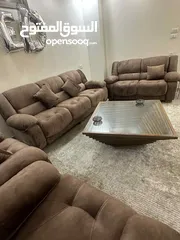  2 طقم كنب 7 مقاعد  استعمال بسيط جدا شبه جديد