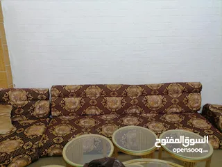  3 مجلس عربي ضغط 20 سم مستعمل بحالة ممتازه باللون الخمري