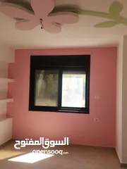  10 للايجار بالمصايف  قرب  وخلف وزاره المالية ع شارعين مفتوحه
