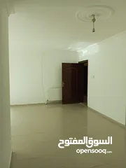  2 شقة فارغة ديلوكس 140م في منطقة شارع الجامعة قرب تلاع العلي