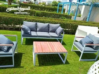  1 طقم حديد شيك جدا للحدائق و الأماكن الخارجية