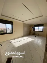  13 شقه مميزه طابق الثالث اخير  لا يوجد تسويه للبيع اربد - الصريح -خلف قصر السعدي  منطقه هادئه