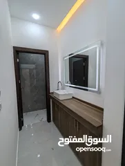  12 شقة فاخرة جدا و راقية طابق اول