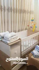  1 تخت بيبي مريح وأنيق – راحة وأمان لطفلك