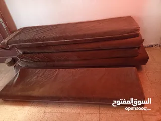  1 فرشة اسفنج عدد6 بحال الجديد  فرش جديد