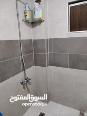  8 بيت للايجار