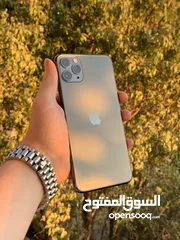  4 ايفون 11 برو ماكس 256 جيجا بطارية 100٪؜ نموذج M مغير بطارية فقط فش اشي تاني مغير جهاز مرتب