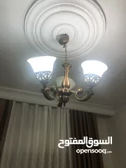  4 ثريات انارة عدد 3 للبيع