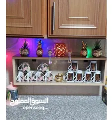  21 رفوف خشب شاشه ومطبخ وحمام وديكور حائط وستاند مكياج وجلاتين وغيره