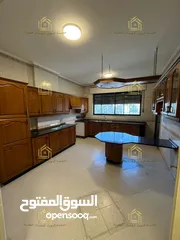  5 شقة مميزة - الصويفية - 3نوم 1ماستر - 220م - قرب الخدمات العامة - منطقة هادئة ومميزة