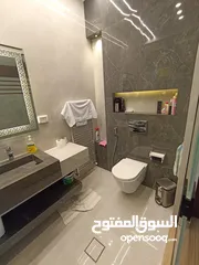  10 شقة مميزة للبيع في كريدور عبدون