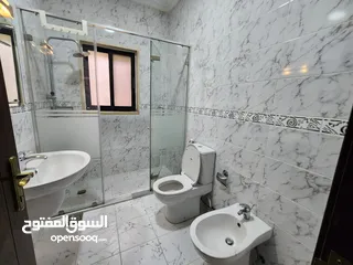  17 شقة أرضية طابقية للإيجار في عبدون الشمالي - ref : 14474