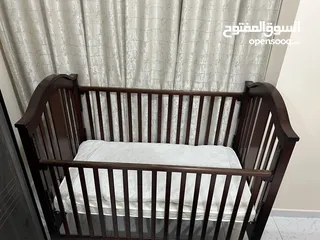  2 joiniors baby bed سرير اطفال من جنيور