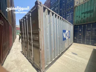  7 حاويات للبيع 20 قدم و40 قدم