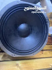  2 سماعات للبيع