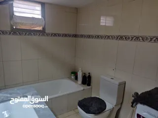  11 شقة بطولكرم جاهزة