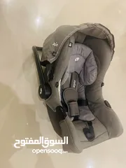  2 Joie car seat 1st stage , from new born to 13 kg , gray color , used in a very good condition