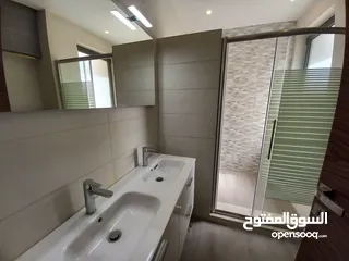  3 شقة غير مفروشة للإيجار 420م2 ( Property 12999 )-175073071