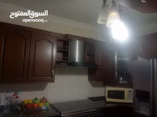  13 شقه للبيع طابق اول