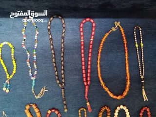  8 مسابح وعقود واطواق مشكله منوعه للبيع في اربد