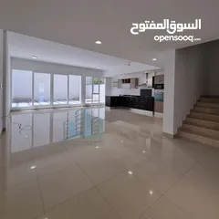  4 Luxurious 5 BR Villa with City View in MQ