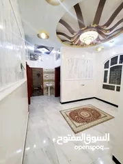  5 فله للبيع اليمن صنعاء حي دارس قريب كل الخدمات شارعين دو ودور الثاني مرفت للسقف