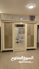  2 غرفة نوم  بحالة الوكالة  استعمال خفيف لا يذكر  خشب  لاتية (18)  تصميم أنيق وعصري
