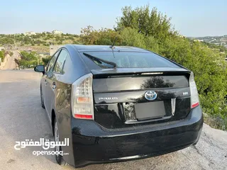  2 تويوتا بريوس 2010للبيع