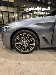  14 BMW 530e 2019