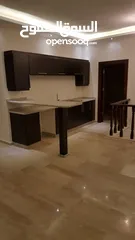  9 شقه مع روف مميزه للبيع