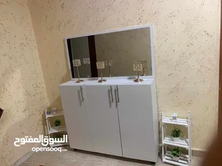  4 خزانة احذيه.