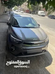  2 Kia Stonic 2023/panorama