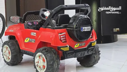  2 سيارات شحن كهربائي