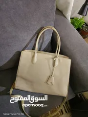  5 حقائب مستعملة ماركات اصلية 5 دنانير للحقيبة