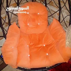  24 استمتع بأوقات الاسترخاء مع مرجيحة عش البلبل: التصميم العصري والراحة المطلقة لجلساتك في الحديقة أو ال