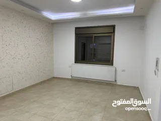  4 شقة طابقية (طابق رابع) 185 متر للبيع مادبا - حنينا  صالون وترس واسع