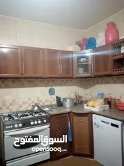  9 منزل للبيع في مادبا الحي الشرقي