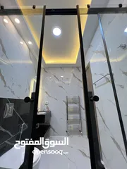 29 شقة ارضية/ 175م تدفئة مركزية راكبة تعمل على الغاز/ ترس امامي واسع/ موقع مميز