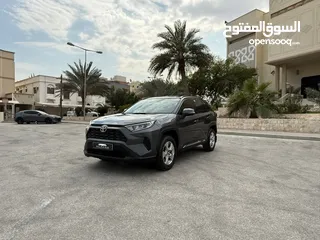  3 Toyota RAV4 model:2021