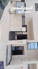  10 شقه جاهزة للبيع بناء جديد لم تسكن من قبل.