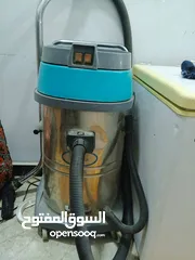  1 مكنسه كهربائيه