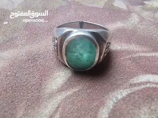  1 خاتم زمرد طبيعي صياغه كويتيه