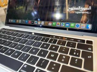  5 ‏MacBook Pro  2020  ‏13 inch - Core i5 ‏8G ram - 256G  فصل touch bar